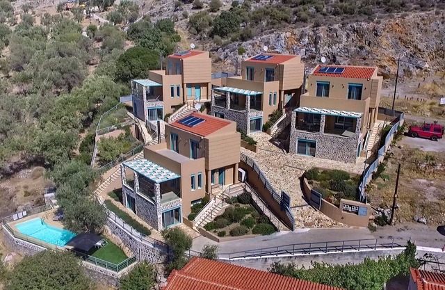 Ouzo Villas 2, Barrierefreie 3BR Villa in Ag. Isidoros, Plomari, Lesbos