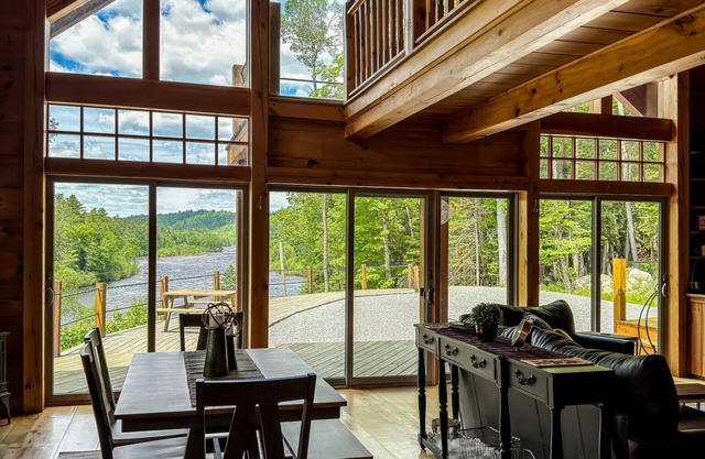 Overlook House w/Panoramic Views - Sleeps 8, Rafting, Hiking, ATV Trails Access