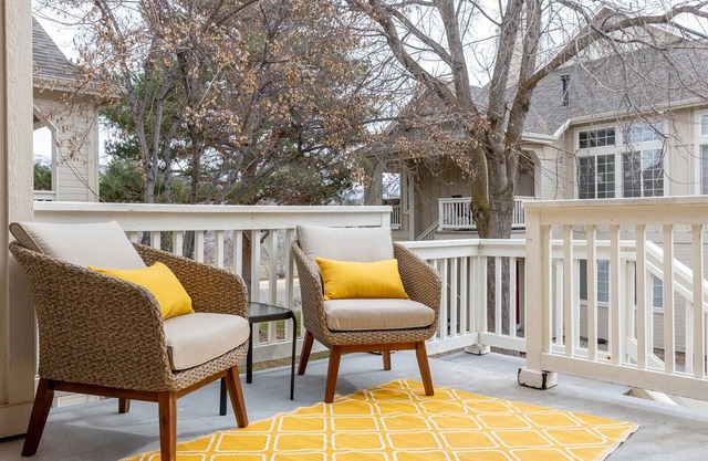 Overlook Townhome - Pool+Trailsnn
