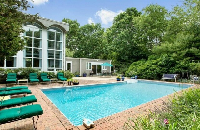 Oversized Rooms, Outdoor Living Spaces, Close to Ocean