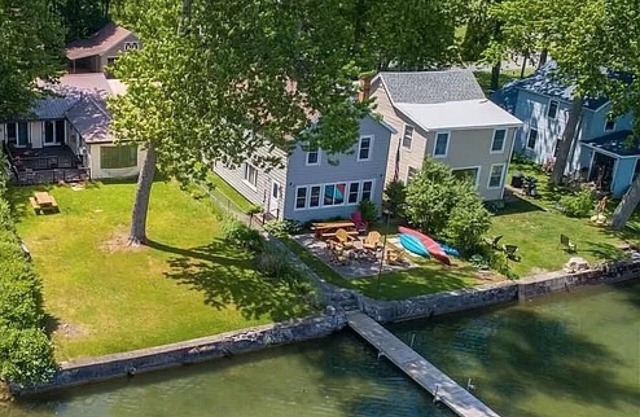 Owasco Lake House with Central Air!
