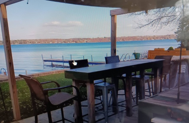 Owasco Lakehouse, Ranch, Level Frontage, Outdoor Bar and TV