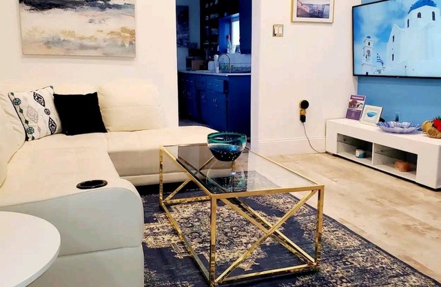 Owen Sound 2 Bedroom Bunglaow