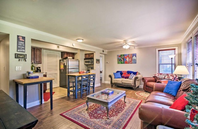 Oxford Condo about 1 Mi to Ole Miss and The Grove!