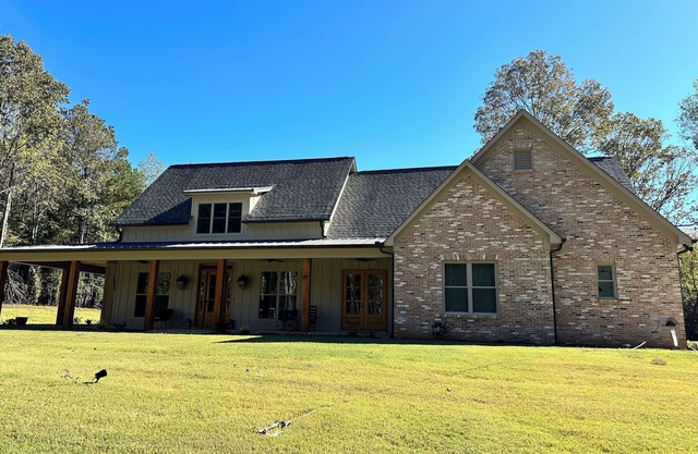 Oxford Hideaway-A Spacious 4-bedroom home close to Ole Miss