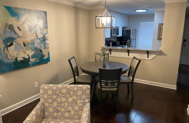 Oxford Ole Miss Condo Walking Distance To Pool, Gym, Campus And Square!