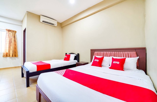 Oyo 44058 Motel Sre Bayam