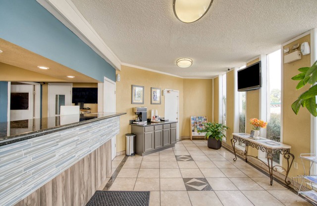 OYO Hotel Alexandria LA - Hwy 165