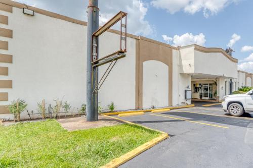 OYO Hotel Alexandria LA- Hwy 165