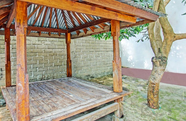 OYO Life 93058 Kos Subur