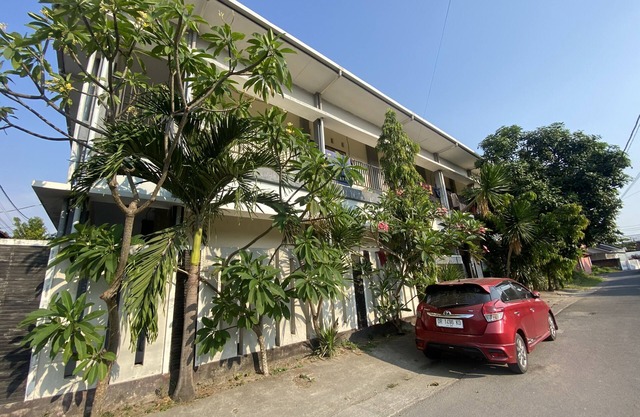 OYO Life 93258 Kos Sahabat