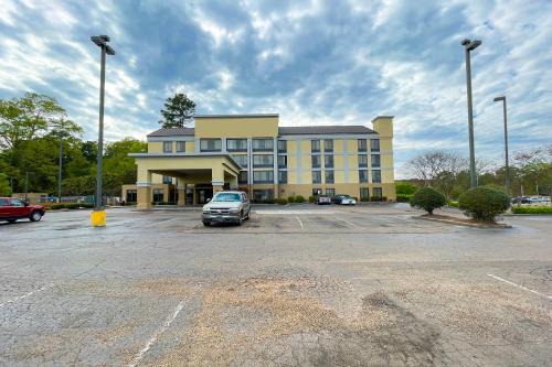 OYO Townhouse Jackson - Ridgeland