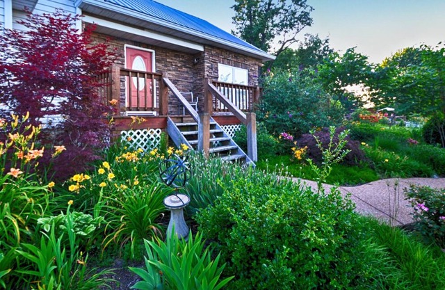 Ozark Country House, 3 Betten, 2 Bäder, großer Garten, voll ausgestattete Küche, große Terrasse.