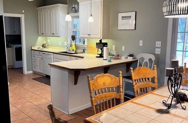 Ozark Foothills Getaway,close to ATU, Russellville, all the Lakes and Mountains!