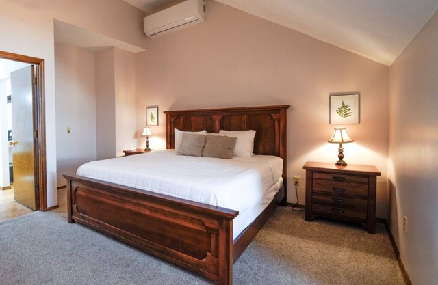 Ozark Misty Morning Suite