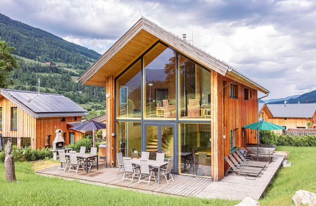 Premium-Chalet mit Infrarotsauna und Whirlpool