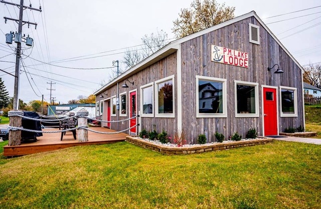P. M Lake Lodge ist eine einzigartige Unterkunft Erfahrung für Gruppen besuchen Ludington, Mi