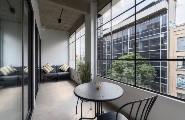 P501 Central 2Bdrm 2bath AC Rooftop