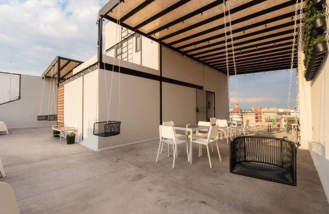 p602 Amazing Rooftop views! 3bdrom 2bath fits 10