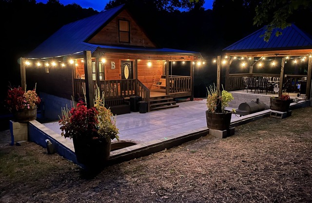 Pa's Cozy Cabin