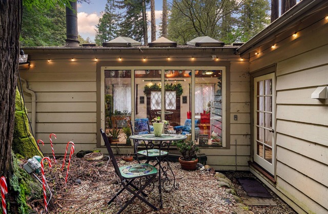 Pacific Coast Redwoods Cabin for Family