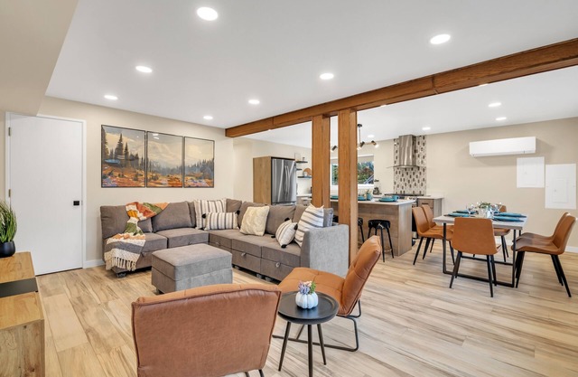 Pacific Northwest Retreat Duplex 3min from Seattle by RedAwning