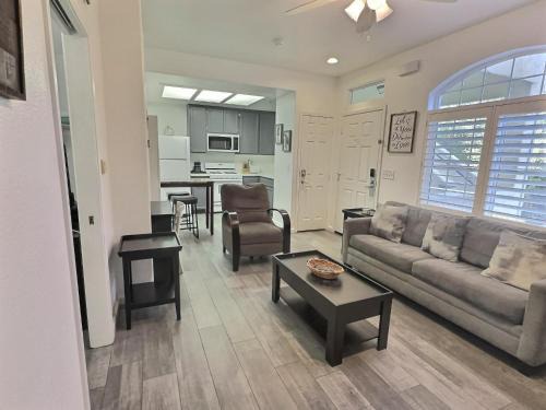 Pacific Plaza #304 - Condo on the Coastline - 1BdrmD-K-QSofa
