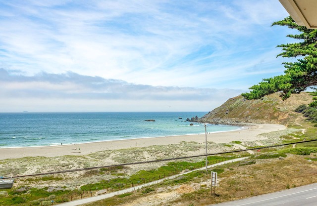 Pacifica Beach Hotel
