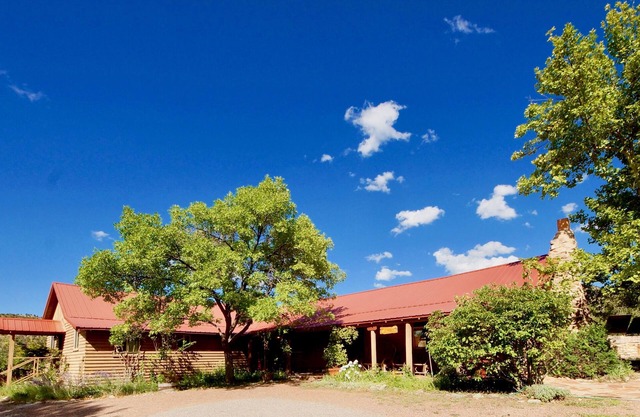 Private Moab Getaway in atemberaubenden, abgelegenen Pack Creek Ranch, ideal für kleine oder große Gruppen