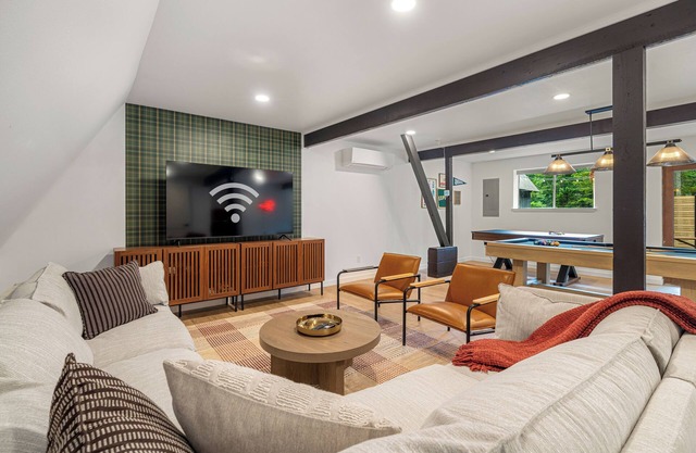 Packwood - Chalet + Nest