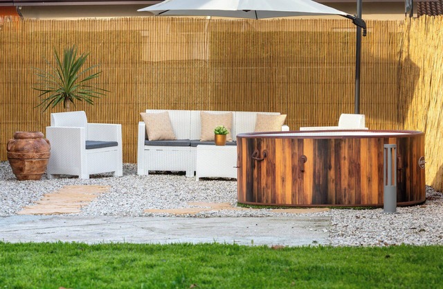 PADUA VILLETTA: Spacious and elegant detached house with ample car parking spaces