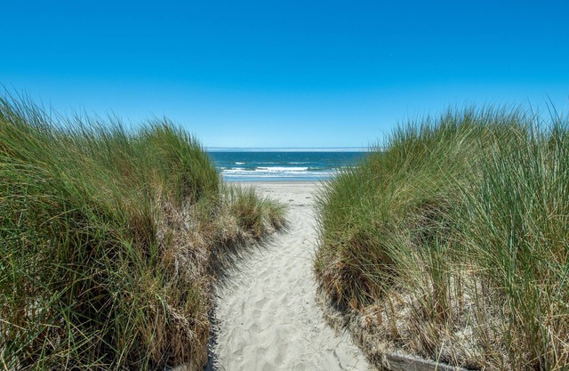Pajaro Dunes Resort: Remodeled 1 Bedroom Beach Vacation Home