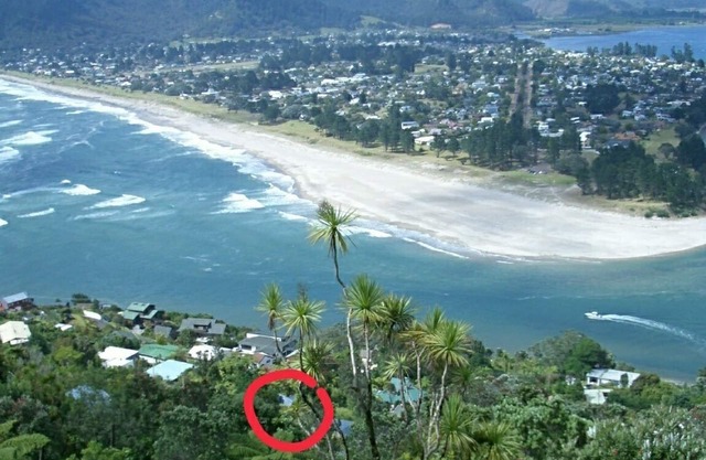 Paku Escape - Tairua Bach