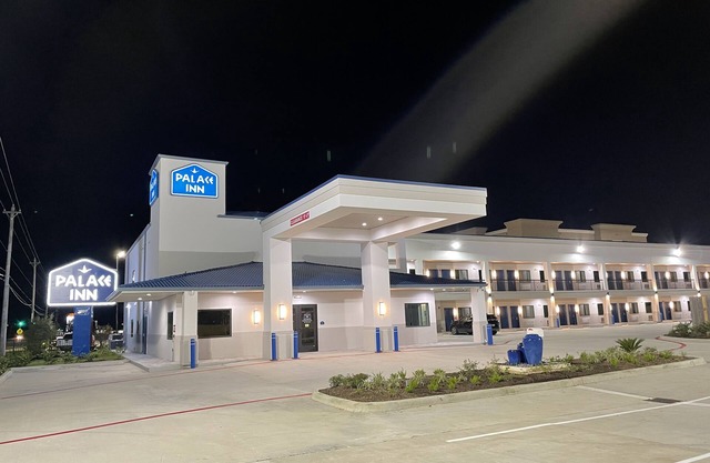 Palace Inn Blue - Garth Rd