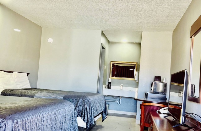Palace Motel