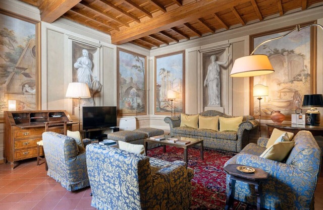 Palazzo Antellesi Donatello Suite