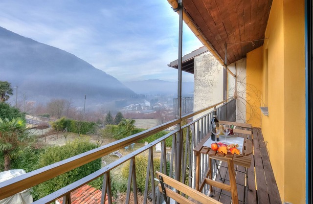 Palazzo dei Ulivi - Merlot, Purasca, Switzerland