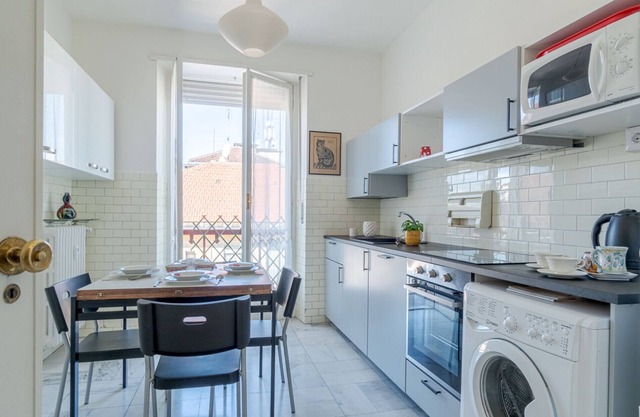 Palazzo di Giustizia Bright Apartment x6
