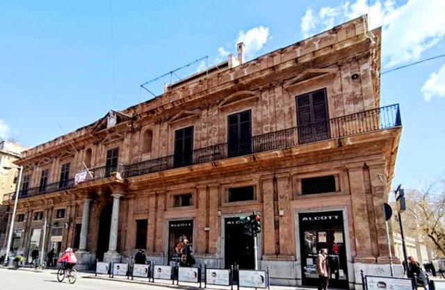 Studio mit Blick auf das Teatro Massimo | Parken innerhalb des Gebäudes