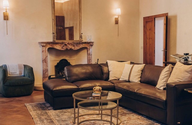 Palazzo Tamanti - Historic 4 Bedroom Villa In Montalcino Center
