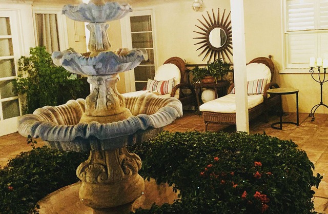 Palm Desert: Pool, BBQ, Garden, Firepit-Tranquil Old Hollywood Charm