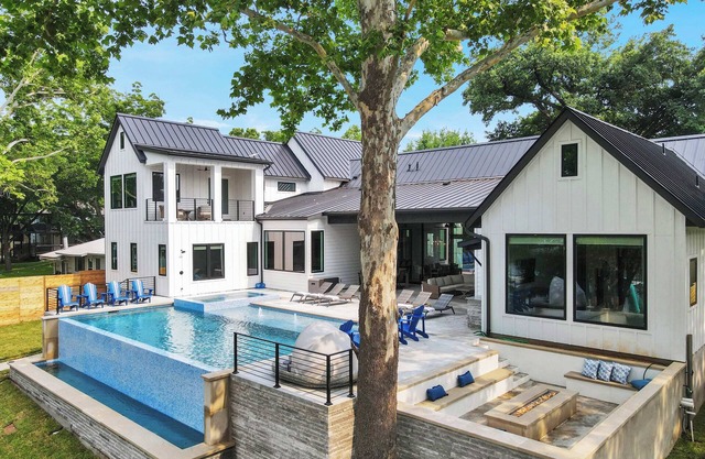 Palm Paradise on Lake LBJ | Concierge Services