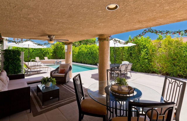 Private Cozy Adobe with Salt Water pool and Jacuzzi