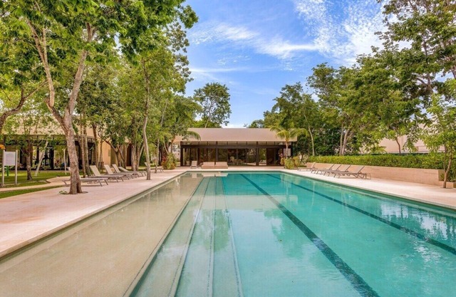 Palmara Residence | Pool | Gym | Patio | Paddle