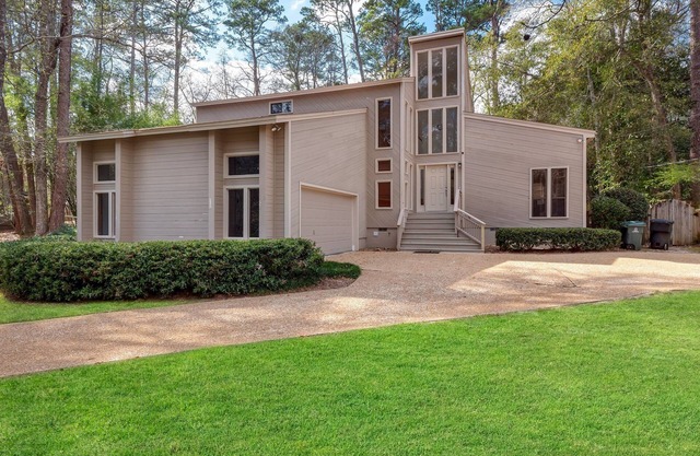 Palmer & Tally | Fenced in Yard w/ Private Pool