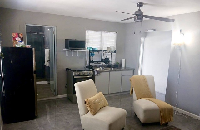 Palmita Suite/ 1 bedroom Studio Apartment