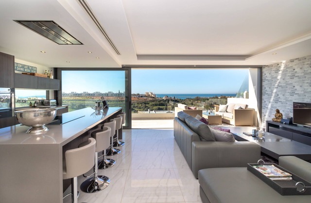 Palms nº 4 - Luxury state of the art, spacious penthouse apartment, with fantast