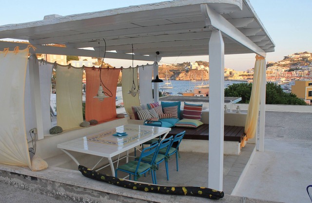 Pamanuva - Villa / Casa Ponzese mit atemberaubendem Blick auf den Hafen.