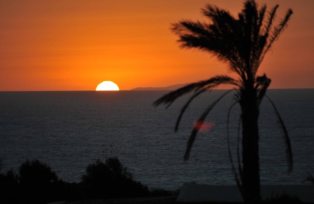 PANTELLERIA (DAMMUSO) VILLA MIT UNVERGESSLICHEM MEERBLICK RUHIG UND SONNENUNTERGÄNGE