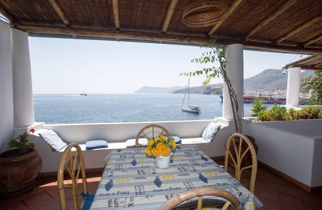 PANAREA - WOHNUNG